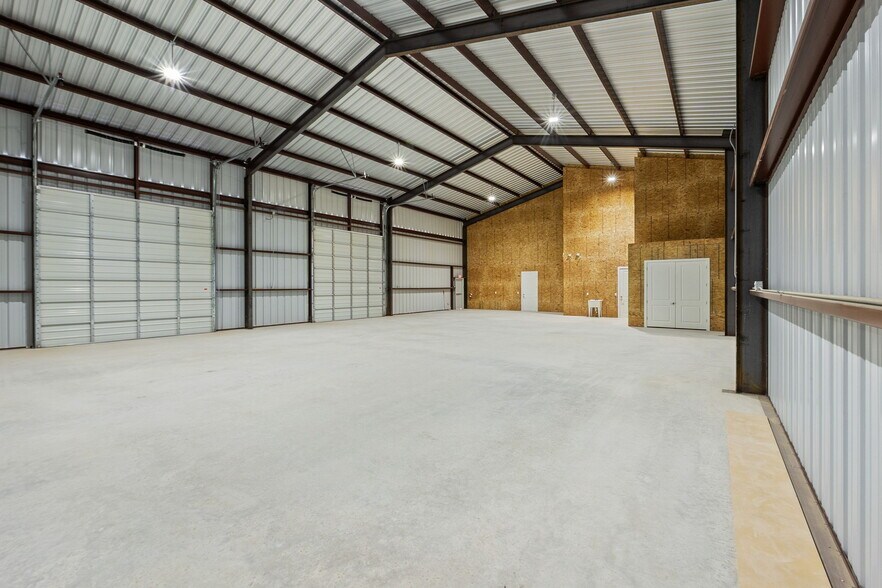 More Photos Of 2350 County Road 311, Jarrell Industrial For Lease