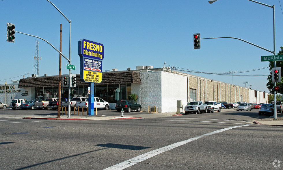 Primary Photo Of 2055 E McKinley Ave, Fresno Warehouse For Lease