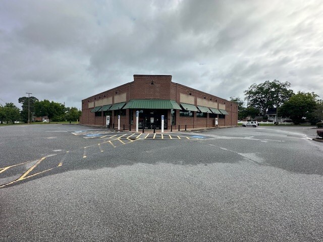 More Photos Of 1100 Ball St, Perry Drugstore For Sale