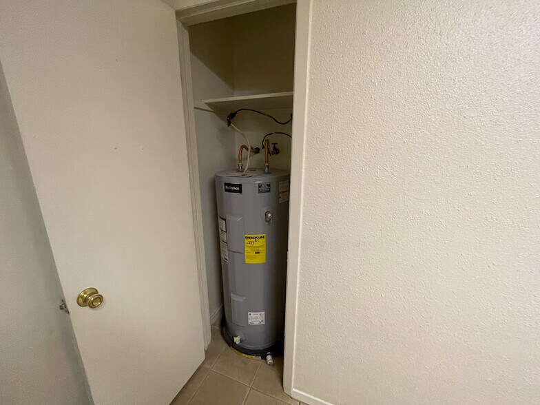 More Photos Of 704 Cline St, Huntsville Apartments For Sale