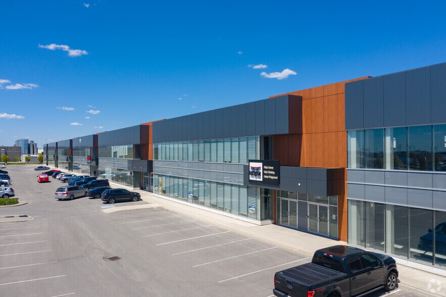 More Photos Of 6260 Highway 7, Vaughan Showroom For Lease