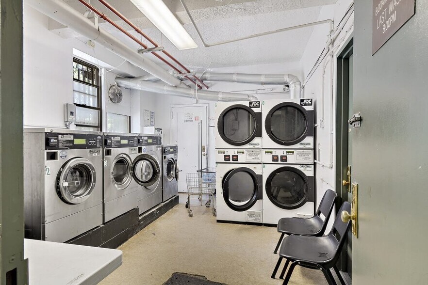 More Photos Of 407 Beach 20th St, Far Rockaway Apartments For Sale