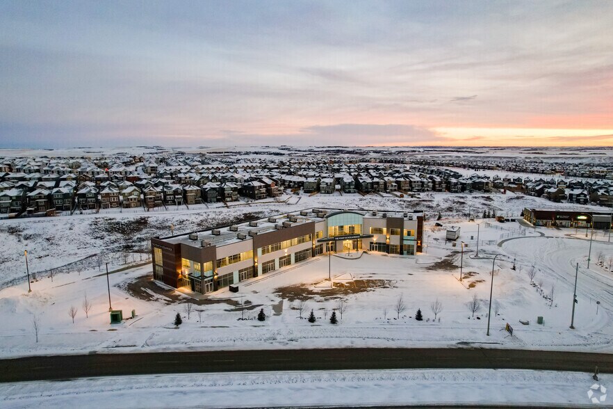More Photos Of 246 Nolanridge Cres NW, Calgary Storefront Retail Office For Lease
