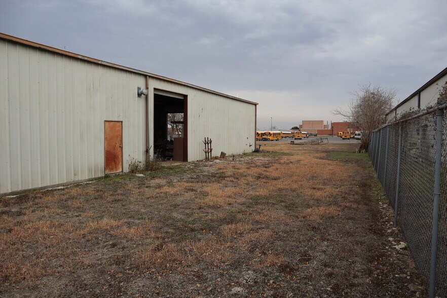 More Photos Of 9238 Converse Business Ln, Converse Service For Sale