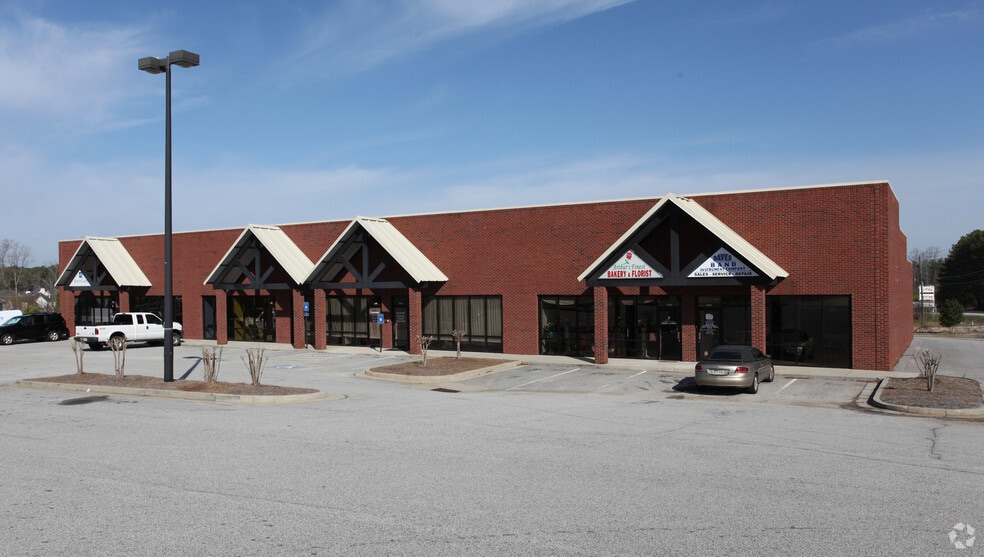 More Photos Of 45 Parkland Dr, Stockbridge Unknown For Lease