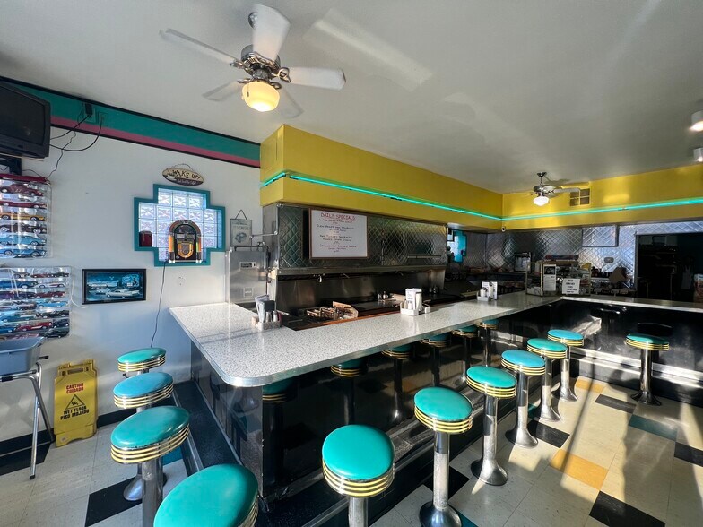 More Photos Of 3418 Babcock Blvd, Pittsburgh Restaurant For Sale