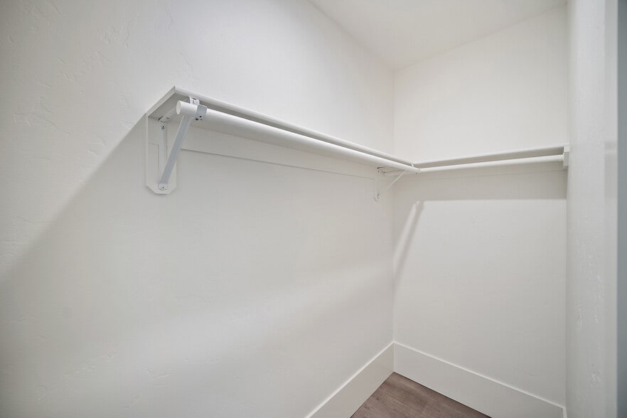 More Photos Of 1501 W Colorado Ave, Colorado Springs Storefront Retail Residential For Sale