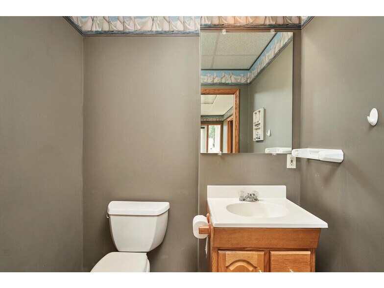 More Photos Of 727 Graham Rd, Cuyahoga Falls Medical For Sale