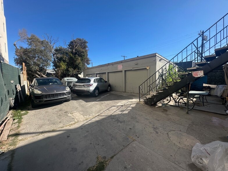 More Photos Of 5324 S Hoover St, Los Angeles Apartments For Sale
