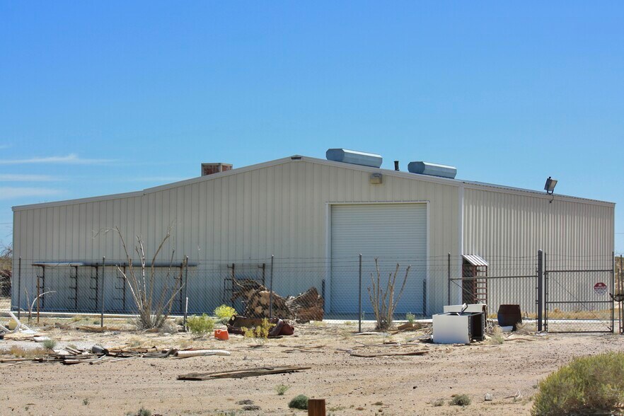 Primary Photo Of 4242 Lear Ave, Twentynine Palms Flex For Sale