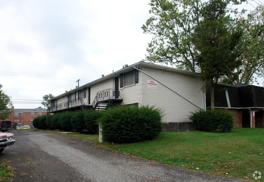 Primary Photo Of 667 Riverview Dr, Columbus Apartments For Sale