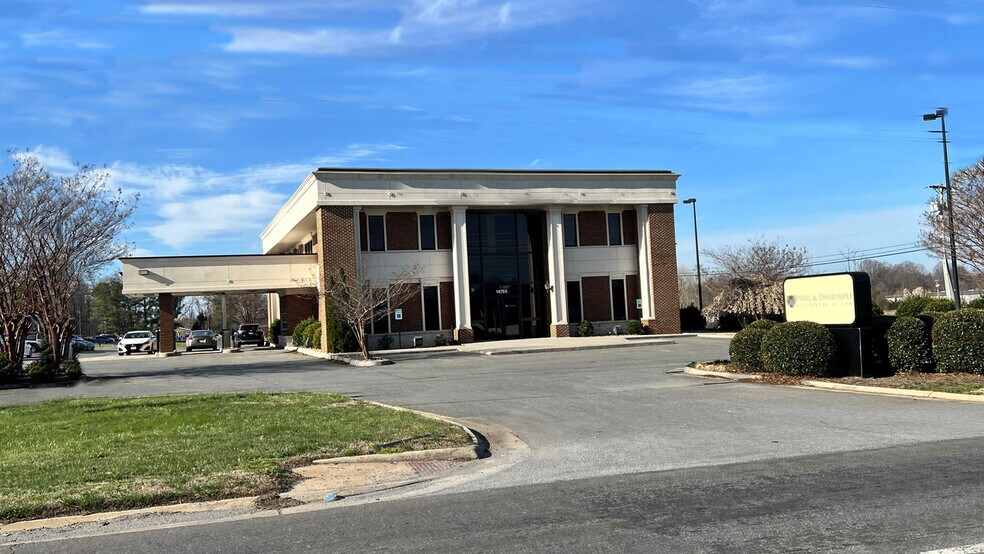 Primary Photo Of 14785 Forest Rd, Forest Office For Lease