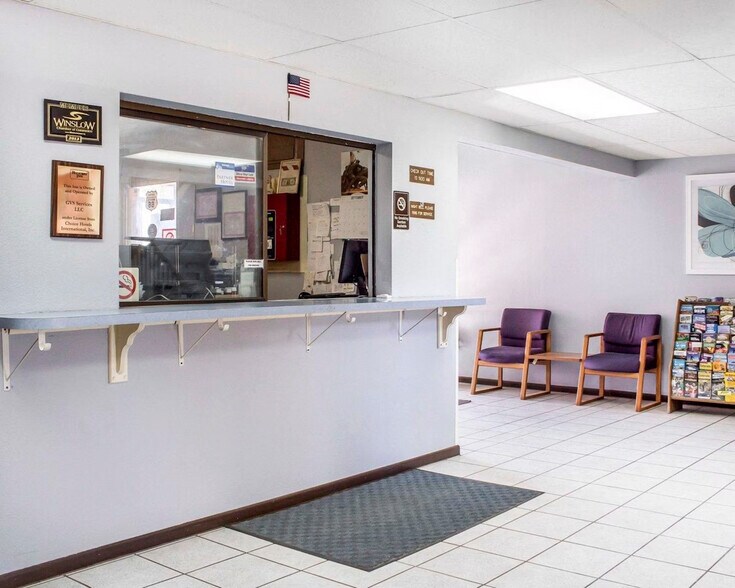 More Photos Of 1916 W 3rd St, Winslow Hotel For Sale