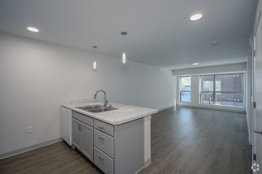 More Photos Of 1835 University Ave W, Saint Paul Apartments For Lease