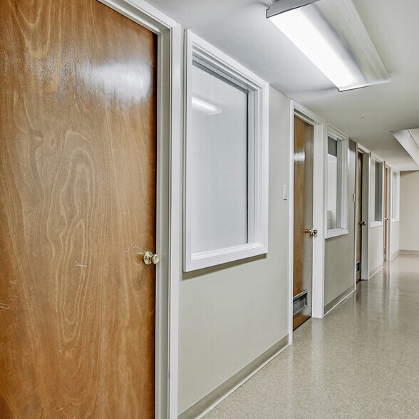 More Photos Of 5011 Navigation Blvd, Houston Warehouse For Lease