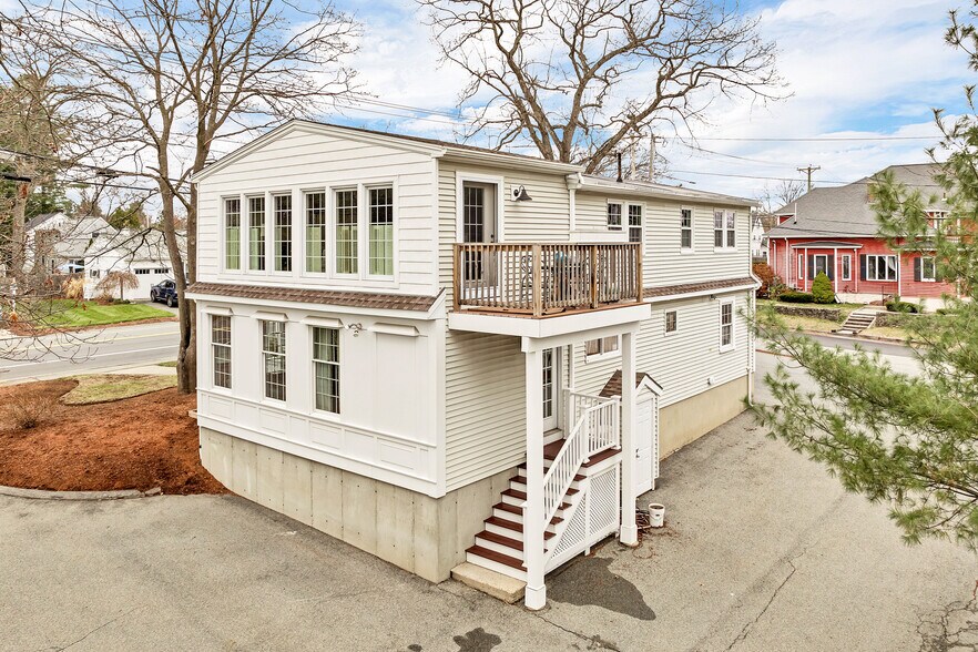 More Photos Of 205 Chelmsford St, Chelmsford Office Residential For Sale