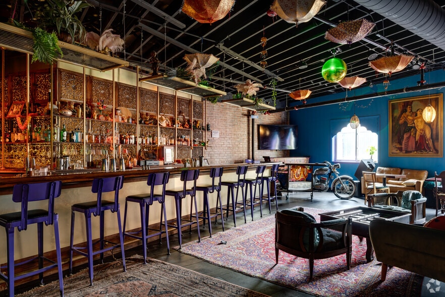 More Photos Of 2462-2472 Riopelle St, Detroit Storefront Retail Office For Sale