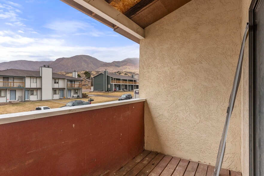 More Photos Of 2305 Split Rock Dr, Colorado Springs Apartments For Sale