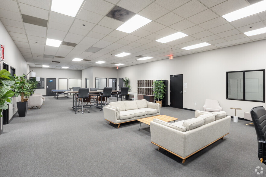 More Photos Of 3731 Warner Ave, Santa Ana Warehouse For Lease