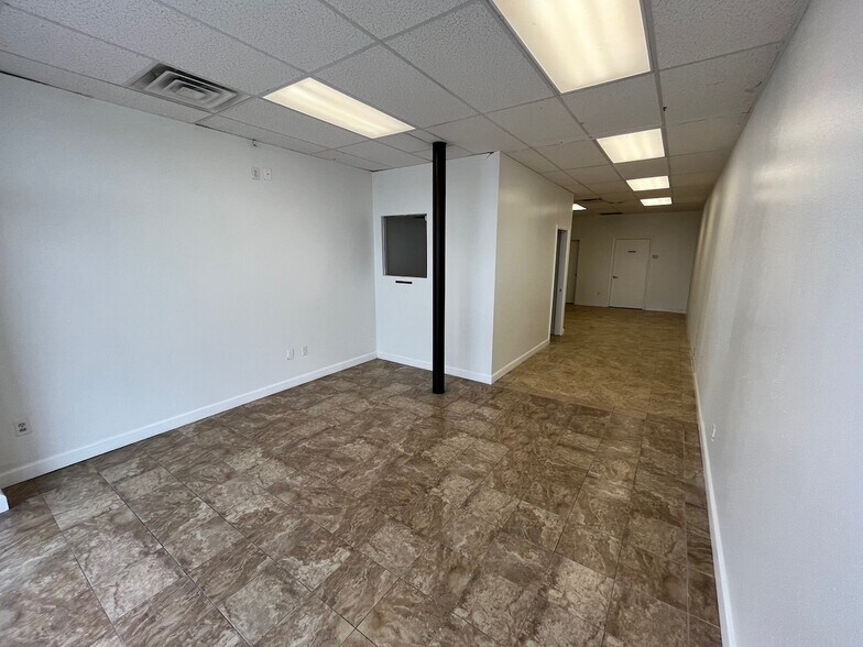 More Photos Of 1535 Spring Cypress Rd, Spring Storefront For Lease