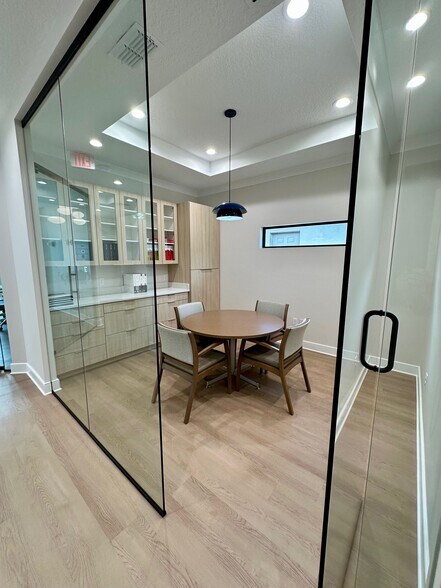 More Photos Of McKendree Rd, San Antonio Office For Sale