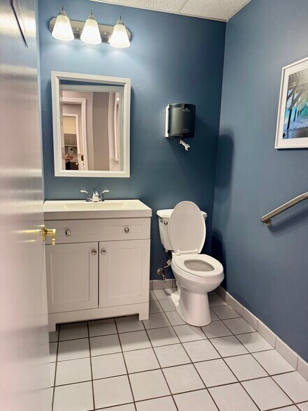 More Photos Of 220 Jack Martin Blvd, Brick Medical For Sale