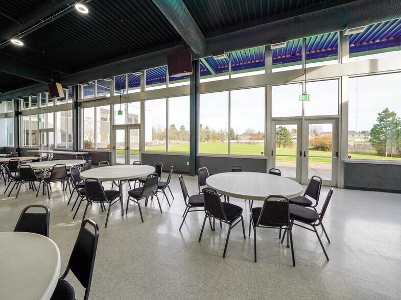 More Photos Of 1850 45th Ave NE, Salem Religious Facility For Lease