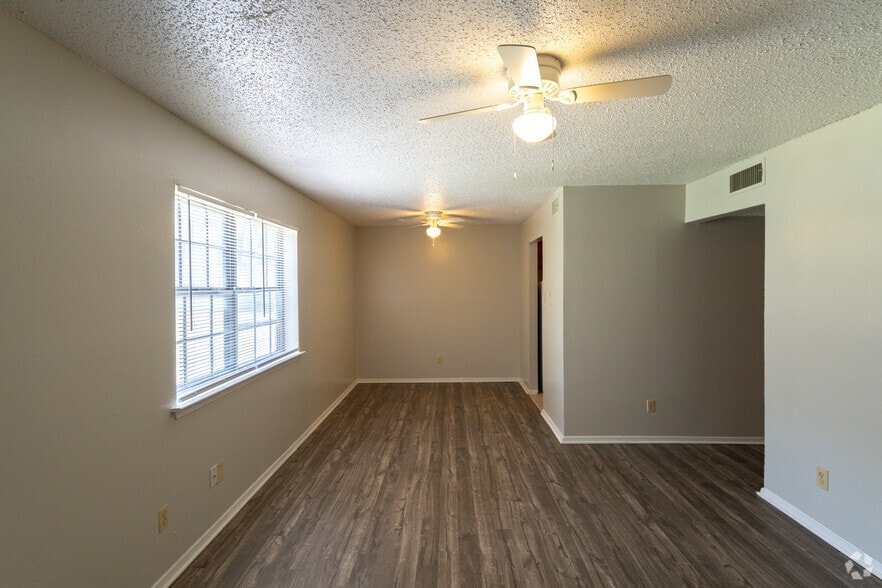 More Photos Of 255 Turner St, Roanoke Apartments For Sale