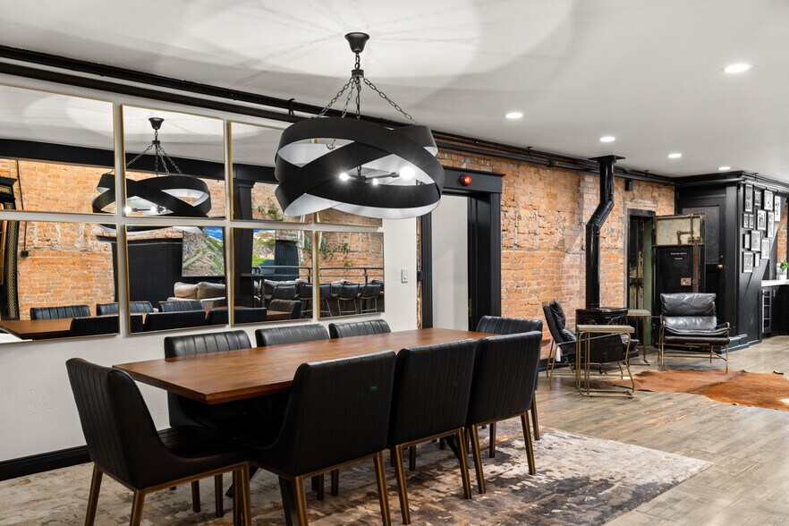 More Photos Of 30-50 2nd St E, Kalispell Office Residential For Sale