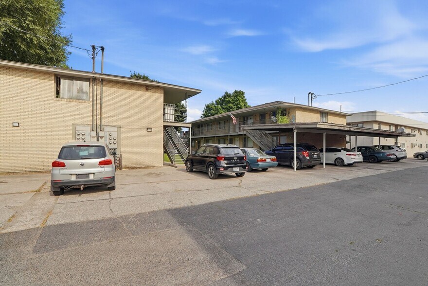 More Photos Of 6119-6123 N Colton St, Spokane Apartments For Sale