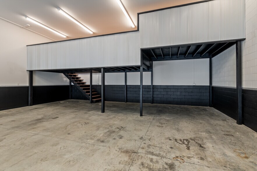More Photos Of 295 Cayuga Dr, Mooresville Industrial For Sale