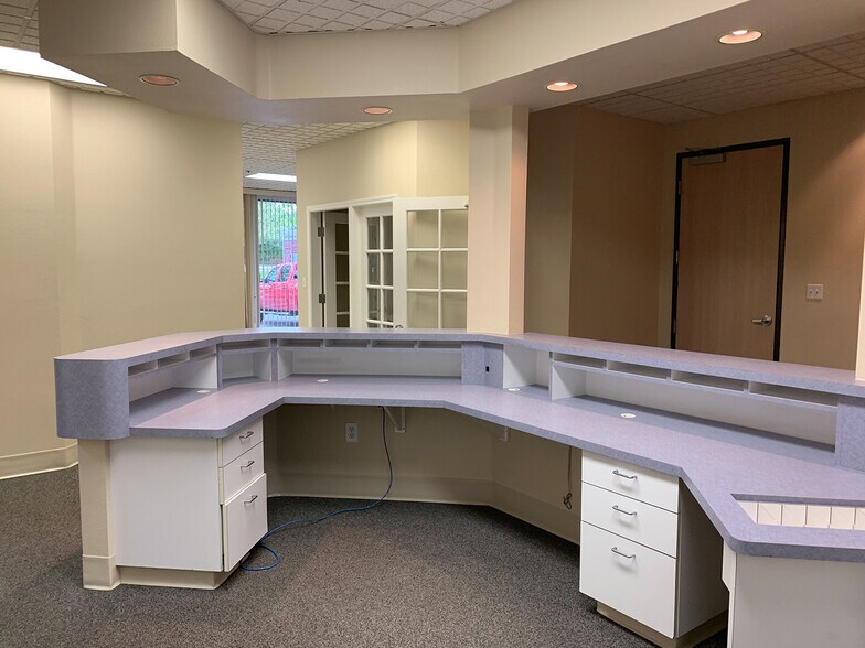 More Photos Of 6000 Fairway Dr, Rocklin Medical For Sale