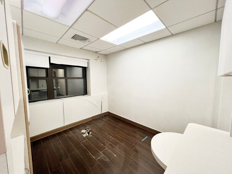 More Photos Of 128-138 Mott St, New York Medical For Sale