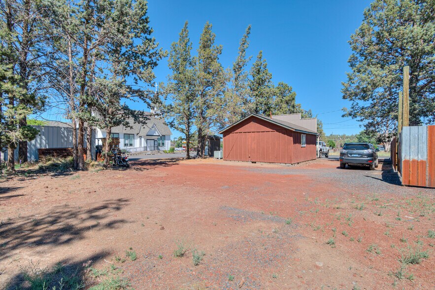 More Photos Of 64661 Bruce Ave, Bend General Retail For Sale