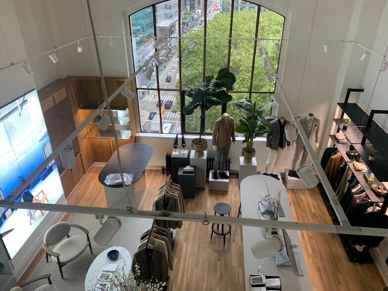 More Photos Of 80 W 40th St, New York Office For Lease