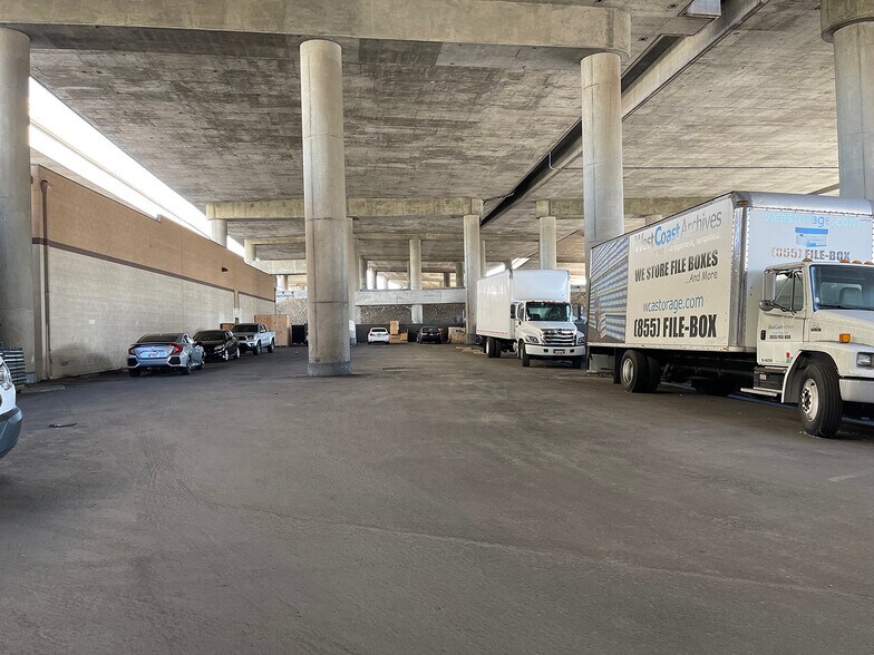 Primary Photo Of 1816 Oak St, Los Angeles Land For Lease