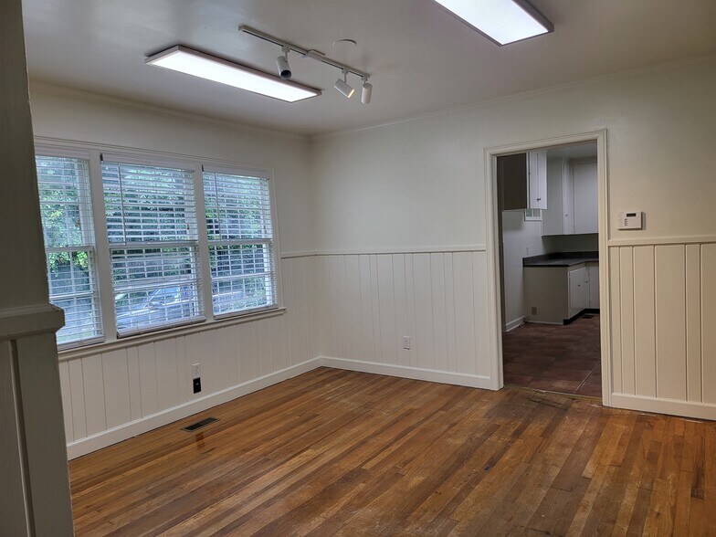 More Photos Of 1305 Dawson Rd, Albany Storefront Retail Office For Sale