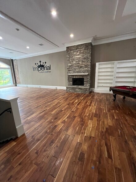 More Photos Of 1537 Main St, Columbia Storefront Retail Office For Lease