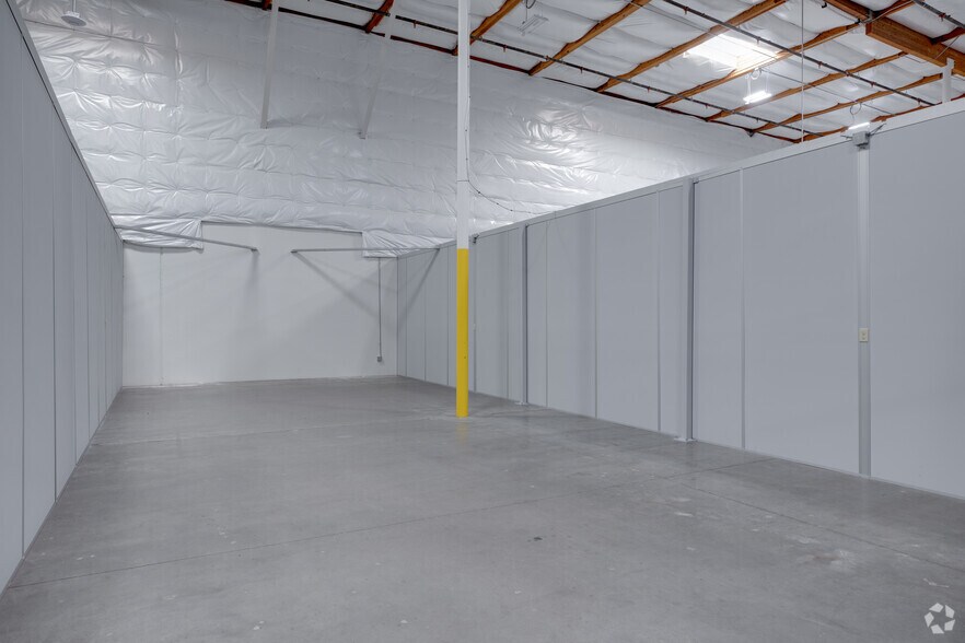 More Photos Of 2636 S Wilson St, Tempe Warehouse For Lease