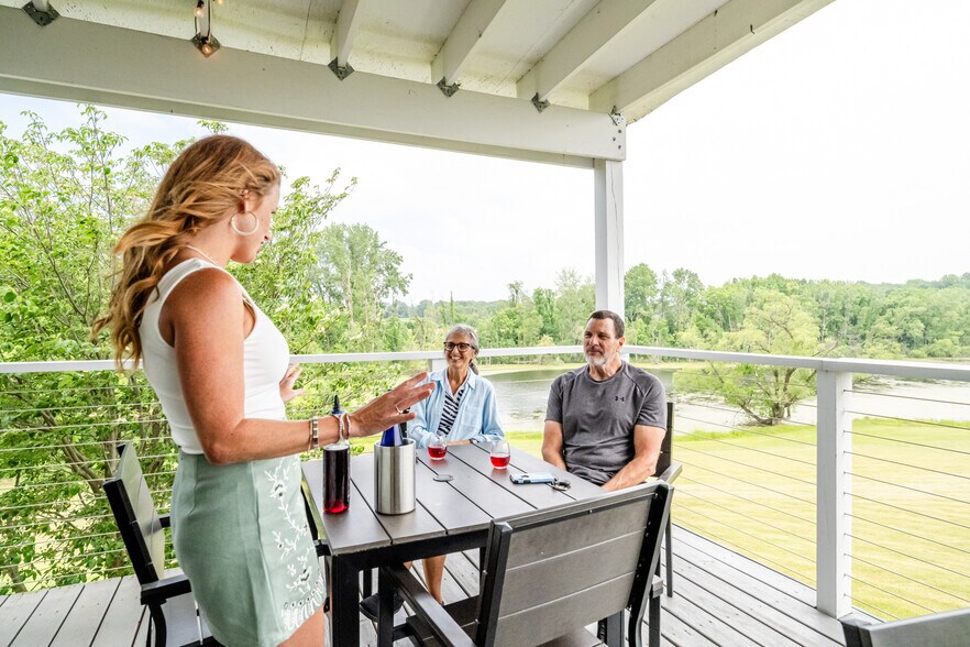 More Photos Of 10220 Lauer Rd, Baroda Winery Vineyard For Sale