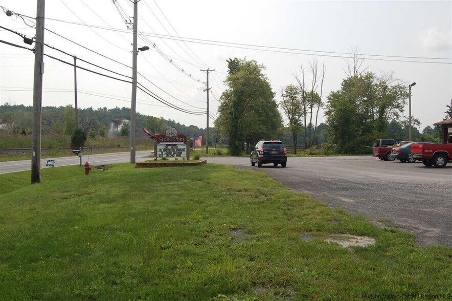 More Photos Of 963 Kings Hwy, Saugerties Restaurant For Sale