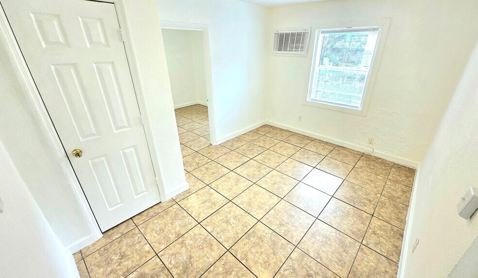 More Photos Of , Bradenton Multifamily For Sale