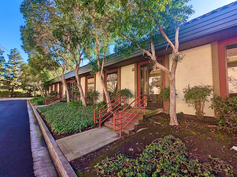 More Photos Of 820-858 N Hillview Dr, Milpitas Medical For Lease