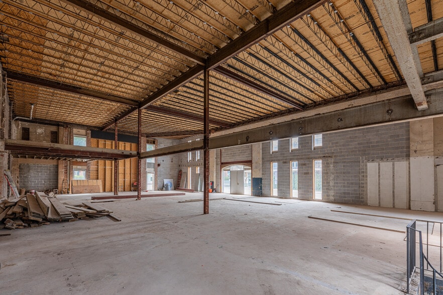 More Photos Of 144 Drayton St, Savannah Restaurant For Lease