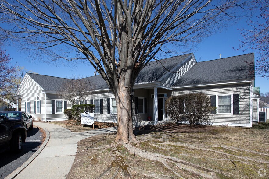More Photos Of 450 Veterans Memorial Pky, East Providence Medical For Lease