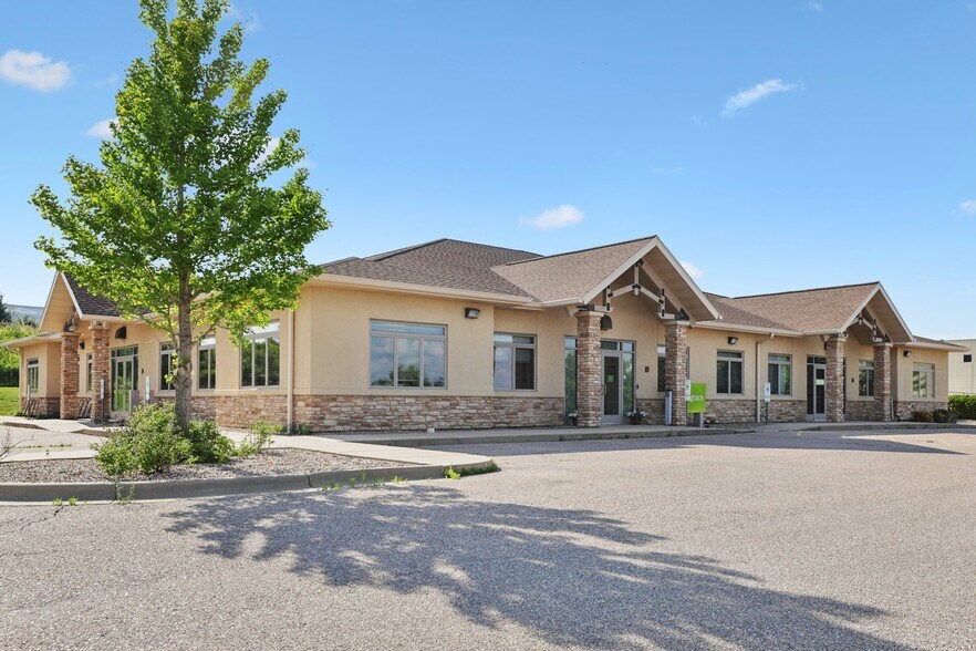 Primary Photo Of 1670 South Blvd, Baraboo Medical For Lease