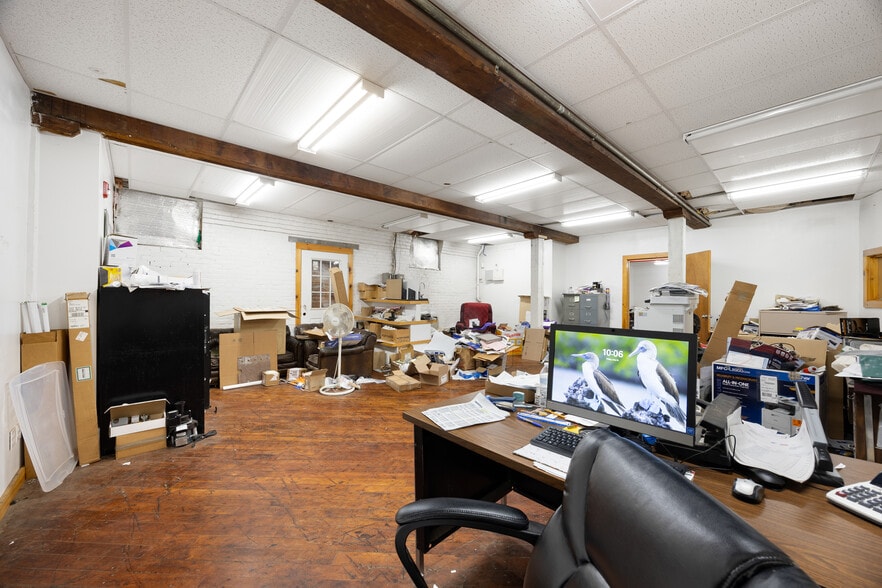 More Photos Of 3161 High St., Palmer Industrial For Sale