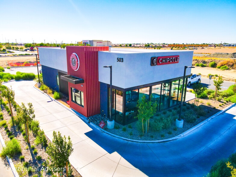 Primary Photo Of 503 Woollomes Ave, Delano Fast Food For Sale