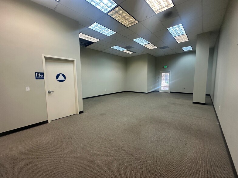 More Photos Of 501-525 E Hamilton Ave, Campbell Unknown For Lease