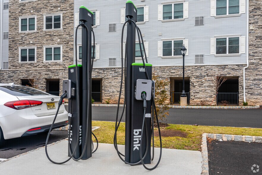 More Photos Of 1025 Raritan Rd, Clark Apartments For Sale